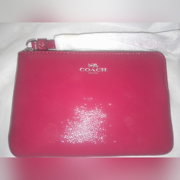 New COACH  Wristlet In Red Pantent Leather New With Tags - Picture 3 of 8